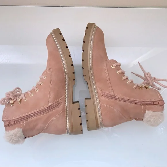 Steve Madden Peachy Tan Faux Fur-Lined Lace Combat Walking Ankle Boots Size 8 M - Picture 6 of 14